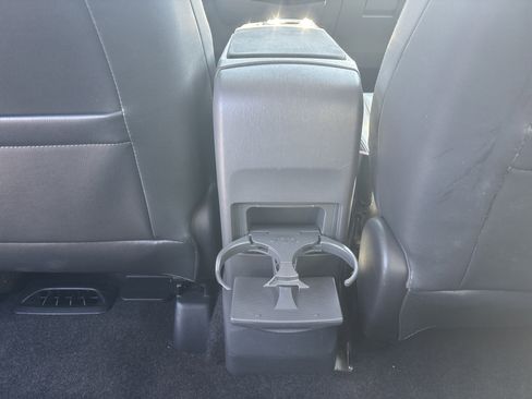 Used 2012 Toyota Prius V Five image 16