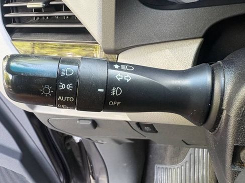 Used 2016 Toyota Sienna XLE FWD image 24