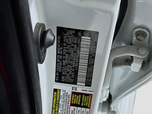 Used 2018 Toyota Camry XSE FWD image 12
