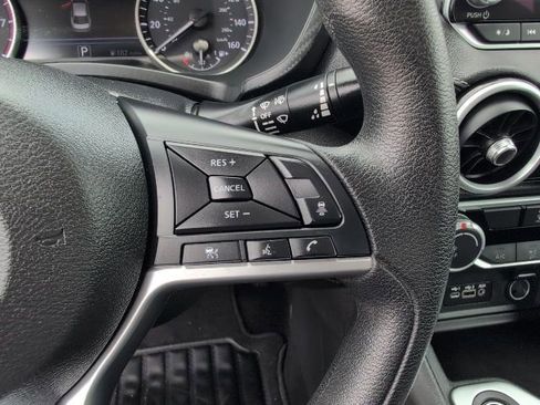 Used 2024 Nissan Sentra SV FWD image 16