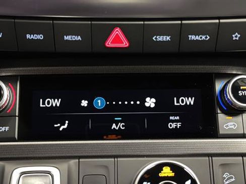 Used 2025 Hyundai Palisade Calligraphy AWD/4WD image 19