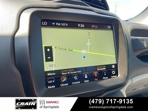 Used 2022 Jeep Renegade Limited AWD/4WD image 17