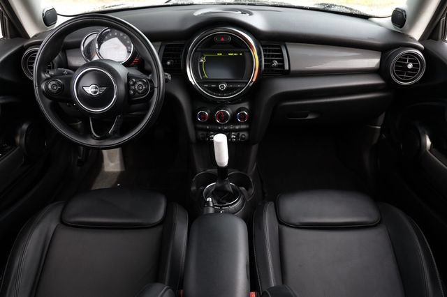 Used 2015 MINI Cooper 2-Door Hardtop FWD image 2