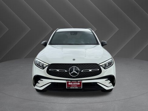 Used 2023 Mercedes-Benz GLC 300 image 3