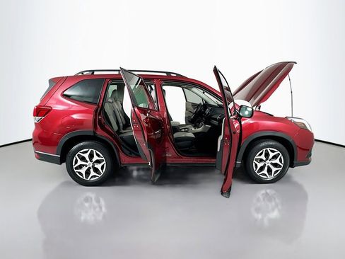 Used 2023 Subaru Forester Premium AWD/4WD image 23