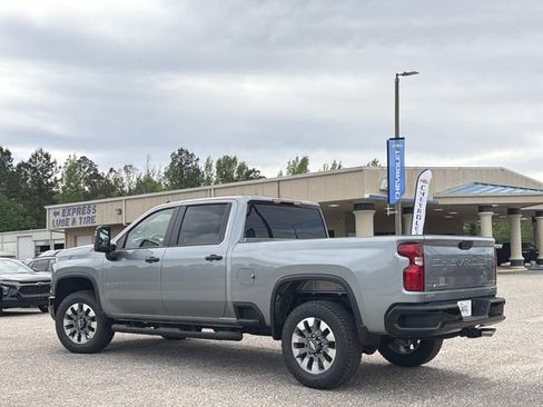 New 2026 Chevrolet Silverado 2500 Custom w/ Custom Value Package image 12