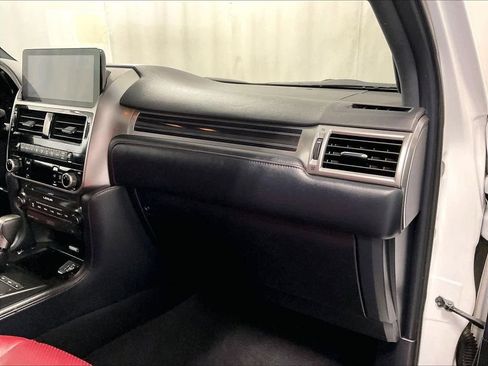 Used 2023 Lexus GX 460 Luxury w/ Sport Design Package AWD/4WD image 9