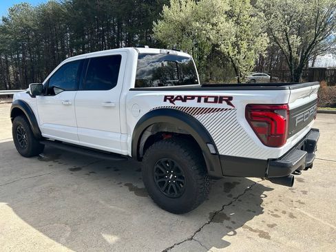 Used 2025 Ford F150 Raptor image 3