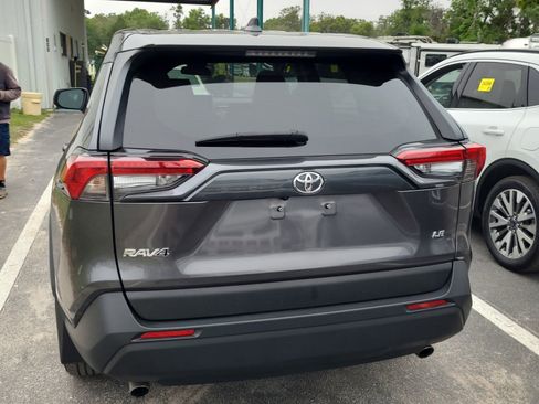 Used 2024 Toyota RAV4 LE image 7