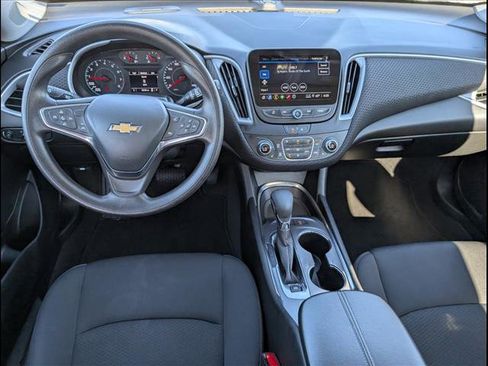 Used 2024 Chevrolet Malibu LT image 10