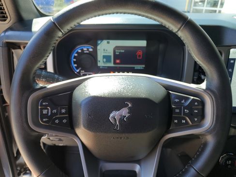 Used 2023 Ford Bronco Outer Banks image 24