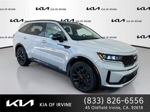 Certified 2022 Kia Sorento SX FWD image 1