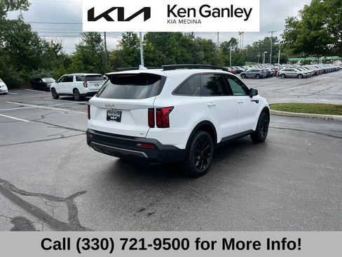 Certified 2023 Kia Sorento S w/ Panoramic Sunroof Package AWD/4WD image 6