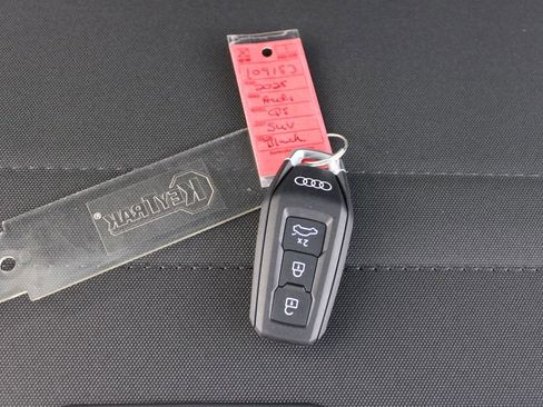 New 2025 Audi Q5 Premium Plus image 31