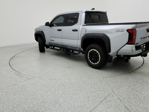 Used 2024 Toyota Tacoma TRD Off-Road w/ TRD Off Road Upgrade Package image 7