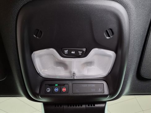 New 2026 GMC Canyon Elevation w/ Convenience Package image 20