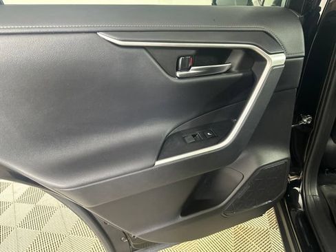 Used 2021 Toyota RAV4 Limited AWD/4WD image 19