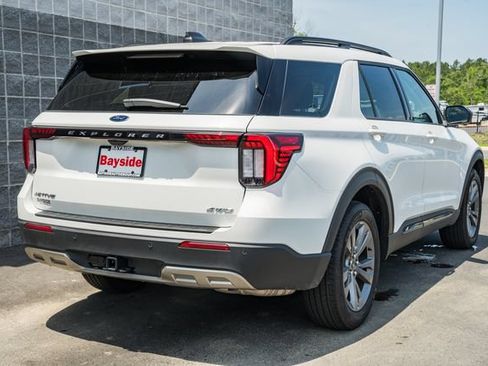 New 2026 Ford Explorer Active w/ Active Comfort Package AWD/4WD image 6