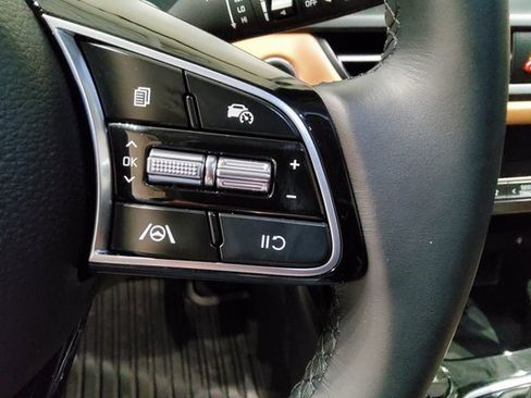 Used 2024 Kia Seltos EX image 30