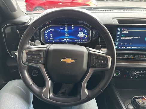 Used 2023 Chevrolet Silverado 1500 LT image 10