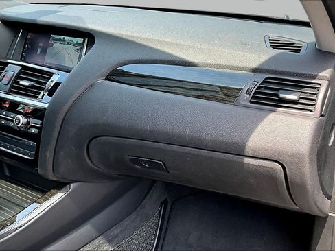 Used 2017 BMW X3 sDrive28i RWD image 18