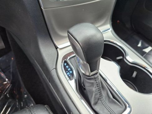 Used 2018 Jeep Grand Cherokee Limited AWD/4WD image 12