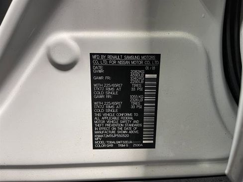 Used 2018 Nissan Rogue SV image 33