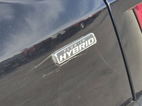 Used 2023 Ford Escape SE image 11