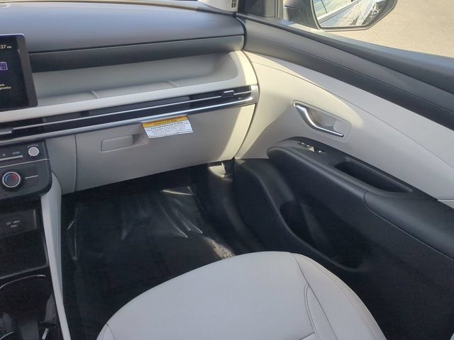 New 2025 Hyundai Tucson SE FWD image 17