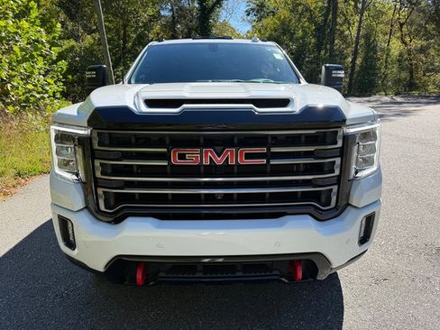 Used 2022 GMC Sierra 2500 AT4 w/ AT4 Preferred Package image 3
