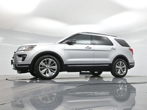 Certified 2018 Ford Explorer Limited image 53