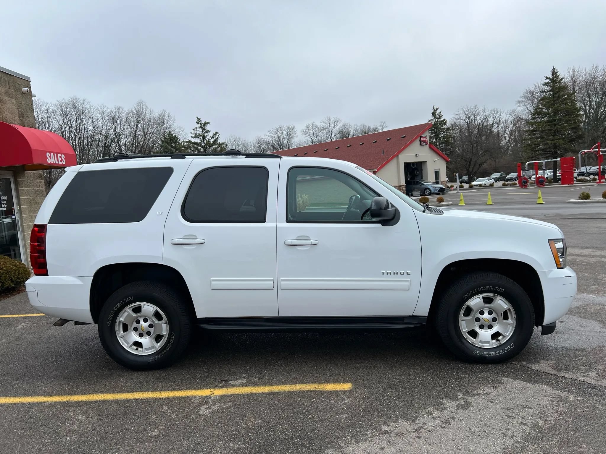 Used 2012 Chevrolet Tahoe LT AWD/4WD image 4