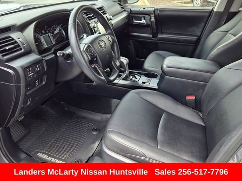 Used 2019 Toyota 4Runner TRD Off-Road Premium AWD/4WD image 17