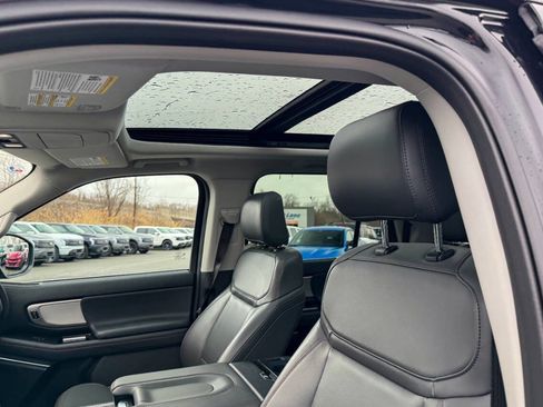 Used 2025 Ford Expedition Max Active AWD/4WD image 27