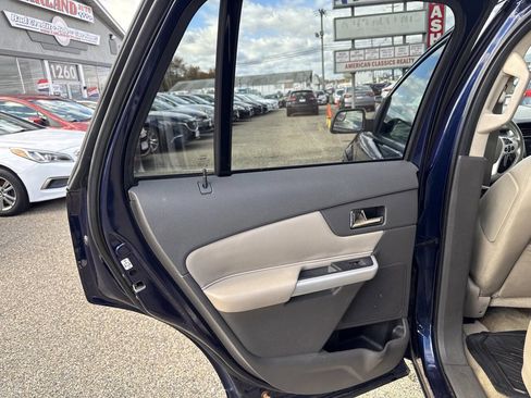 Used 2011 Ford Edge SEL w/ 202A Rapid Spec Order Code image 11