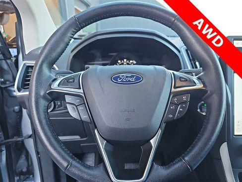 Used 2024 Ford Edge SEL image 19