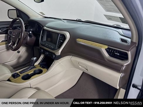Used 2019 GMC Acadia Denali AWD/4WD image 30