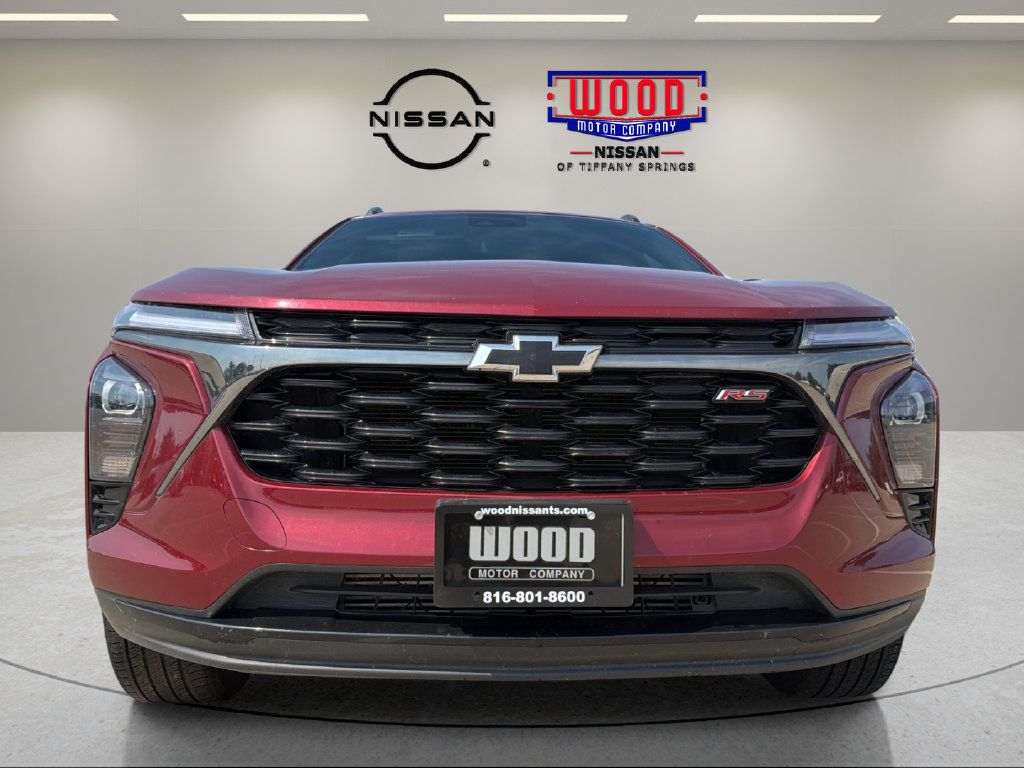 Used 2025 Chevrolet Trax RS w/ Sunroof Package FWD image 6