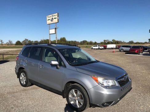 Used 2014 Subaru Forester 2.5i Limited image 1