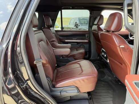 Used 2022 Ford Expedition Limited RWD image 31