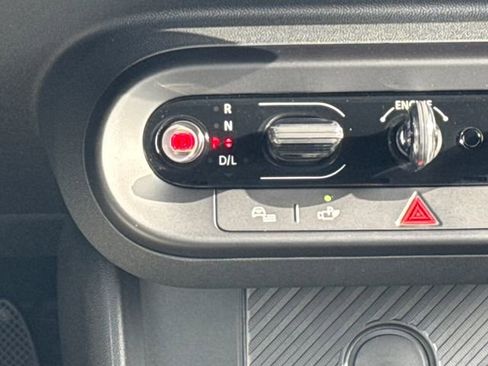 Certified 2025 MINI Cooper S image 24