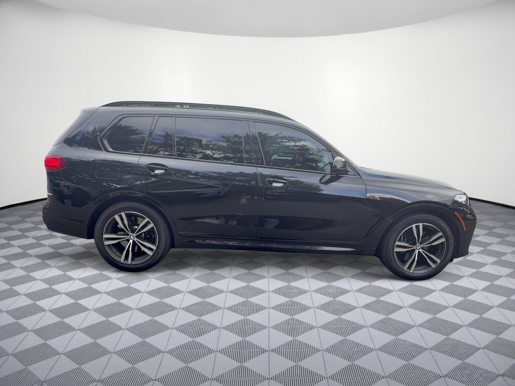 Used 2022 BMW X7 M50i AWD/4WD image 8