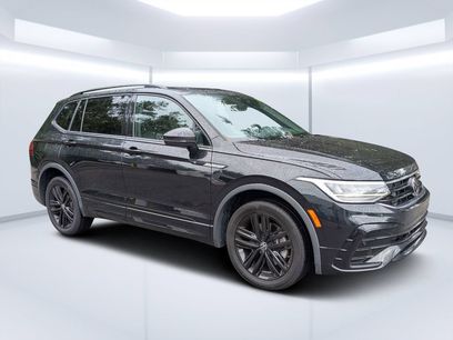 Used 2022 Volkswagen Tiguan SE R-Line
