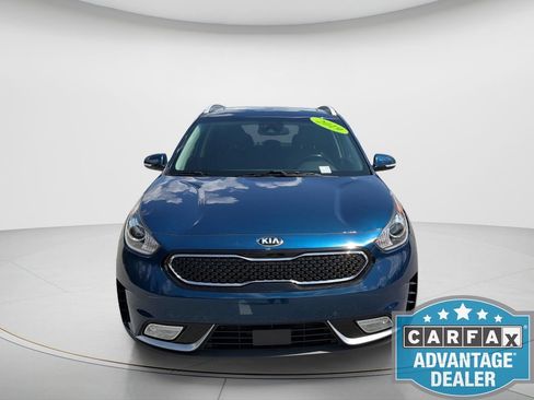 Used 2019 Kia Niro Touring FWD image 2
