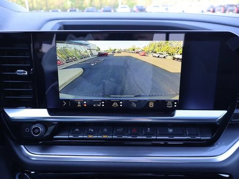 New 2026 Chevrolet Silverado 1500 High Country w/ Technology Package AWD/4WD image 12