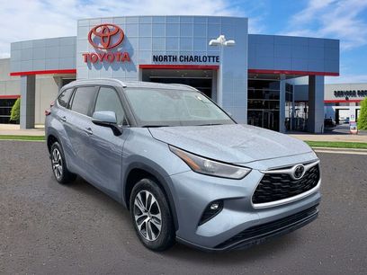 Used 2023 Toyota Highlander XLE