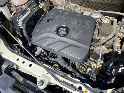 Used 2021 Buick Encore GX Preferred AWD/4WD image 21