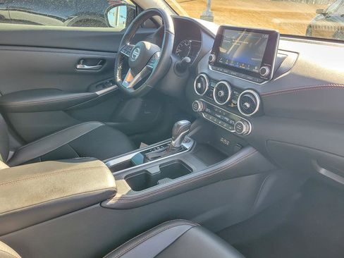 Used 2022 Nissan Sentra SR w/ SR Premium Package image 28