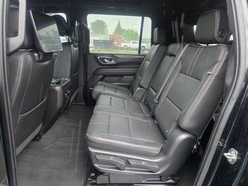 Used 2021 Chevrolet Suburban RST w/ Luxury Package AWD/4WD image 21