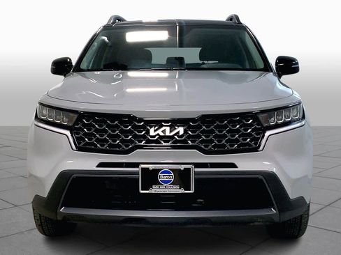 Used 2023 Kia Sorento S w/ Panoramic Sunroof Package image 4